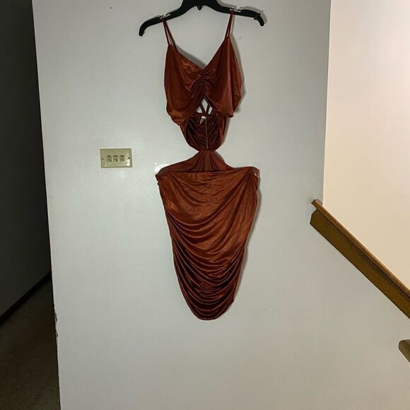 NWT BP rusched cutout dress in red pomegranate size L - Picture 6 of 7